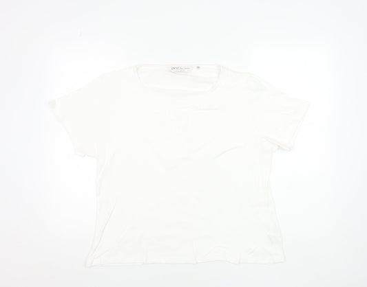 EWM Women’s White Cotton Short Sleeve Embroidered T-Shirt Size 18-20