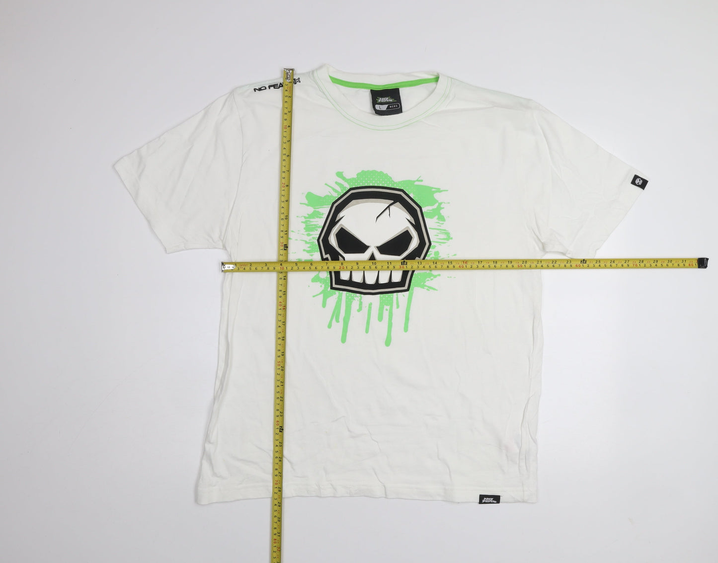 No Fear Men's White Skull Graphic Short Sleeve T-Shirt L