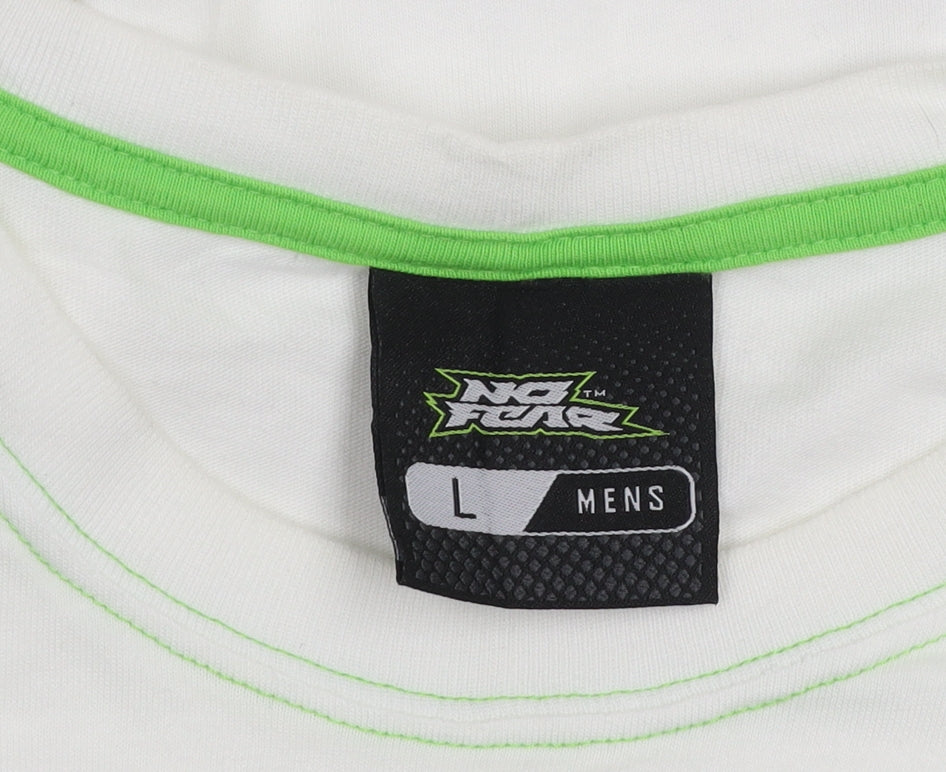 No Fear Men's White Skull Graphic Short Sleeve T-Shirt L