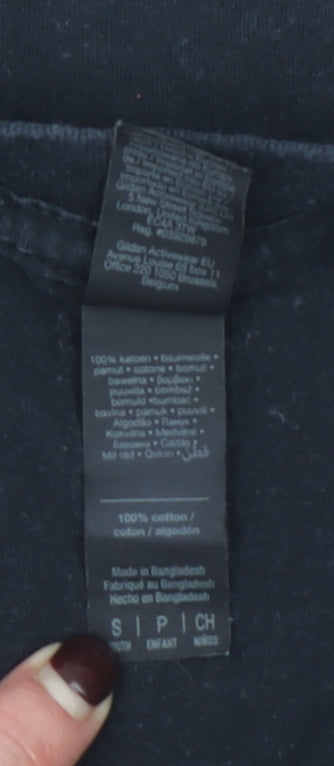 Boys UK Size S Gildan Black Basic T-Shirt
