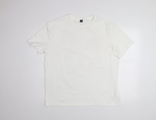 Manfinity Men's White XL Japanese Graphic Print Polyester T-Shirt