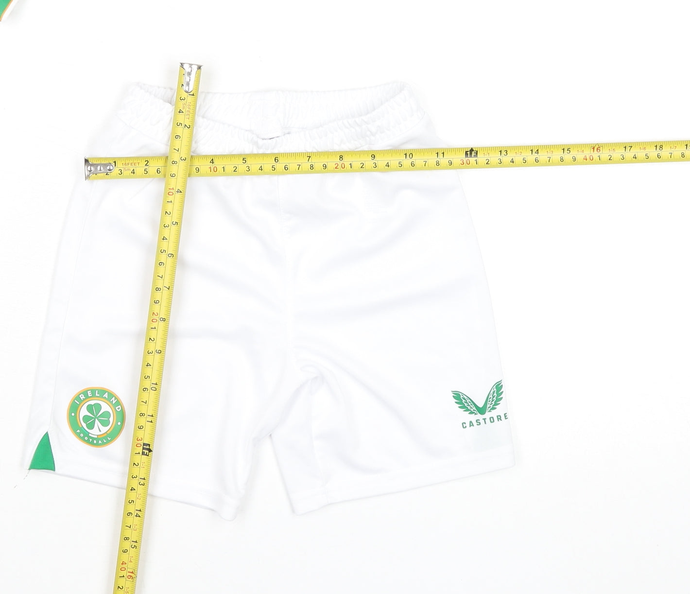 Castore Boys White 4-5Y Ireland Football Shorts Set