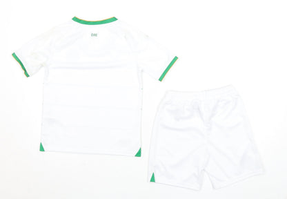 Castore Boys White 4-5Y Ireland Football Shorts Set