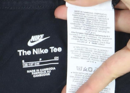 Boys UK Size S Nike Black BasicJersey T-Shirt