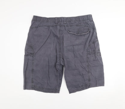 Weird Fish Men's Grey 38 Cargo Shorts Cotton Casual Wear