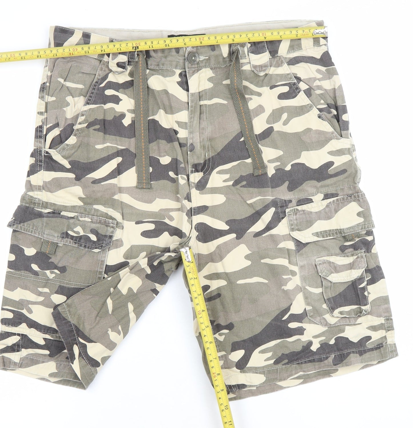 Avenue Men's Multicoloured Camouflage Cargo Shorts Size 36