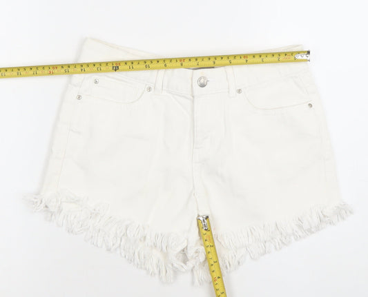 Denim Co. Women's White Size 8 Cut-Off Fringe Denim Shorts