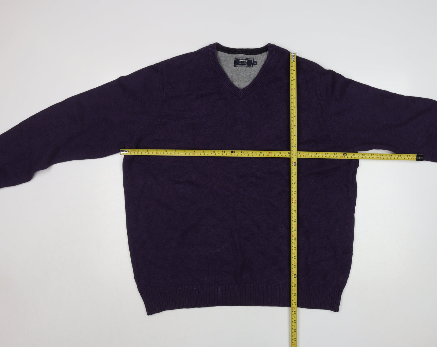 Maine New England Men's Purple Wool V-Neck Jumper XL