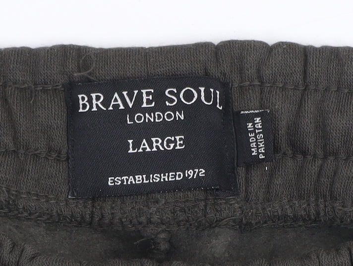 Brave Soul Men’s Green Sweat Shorts Size L Regular Fit Activewear