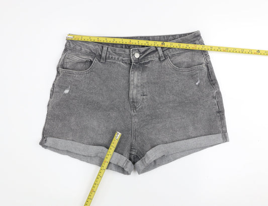 Primark Women Grey Size 18 Denim Shorts Mid Rise Casual Stretch