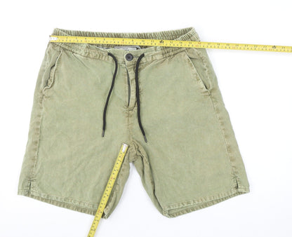 Redefined Rebel Men's Green Corduroy Chino Shorts Size M