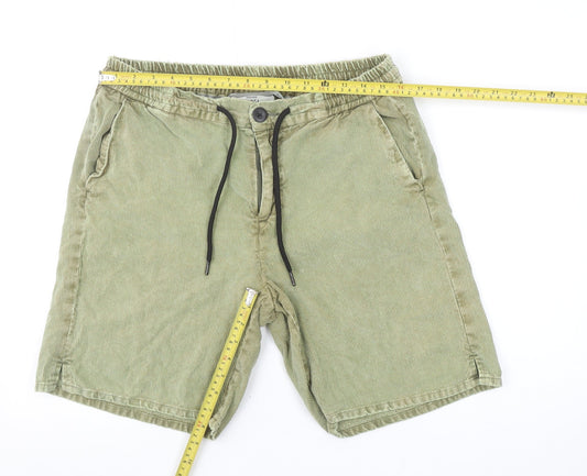 Redefined Rebel Men's Green Corduroy Chino Shorts Size M