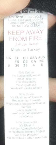 Boohoo Women’s Black Cropped T-Shirt UK 8 Short Sleeve Stretch Top