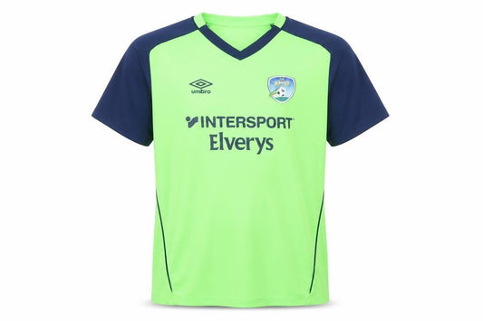 Boys UK Size 13-14 Years Umbro Green Jersey T-Shirt