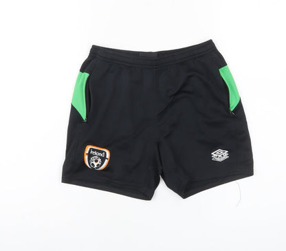 Umbro Boys Black Ireland Athletic Football Shorts Size 146cm