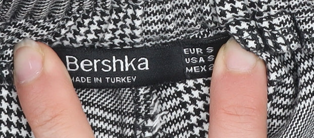 Bershka Women's Grey Check Tapered Trousers Size S