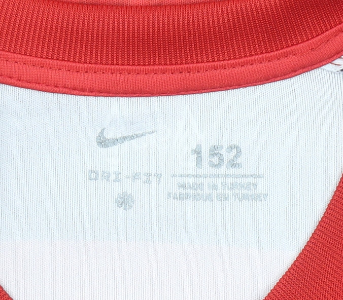 Nike Boys Red Liverpool FC M.Salah #11 Football Jersey T-Shirt 12-13 Years