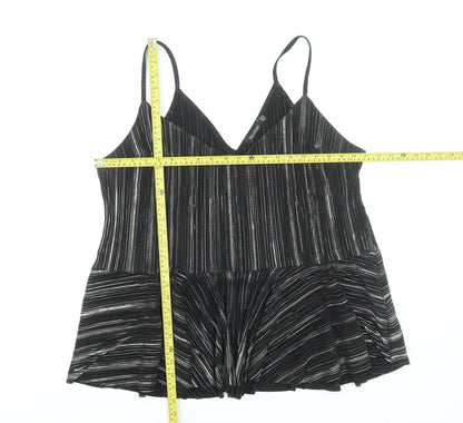 Boohoo Women’s Black Striped V-Neck Plus Size 24 Camisole Top