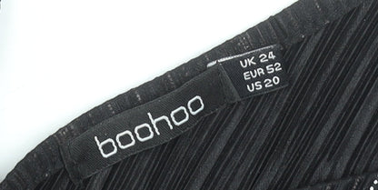 Boohoo Women’s Black Striped V-Neck Plus Size 24 Camisole Top