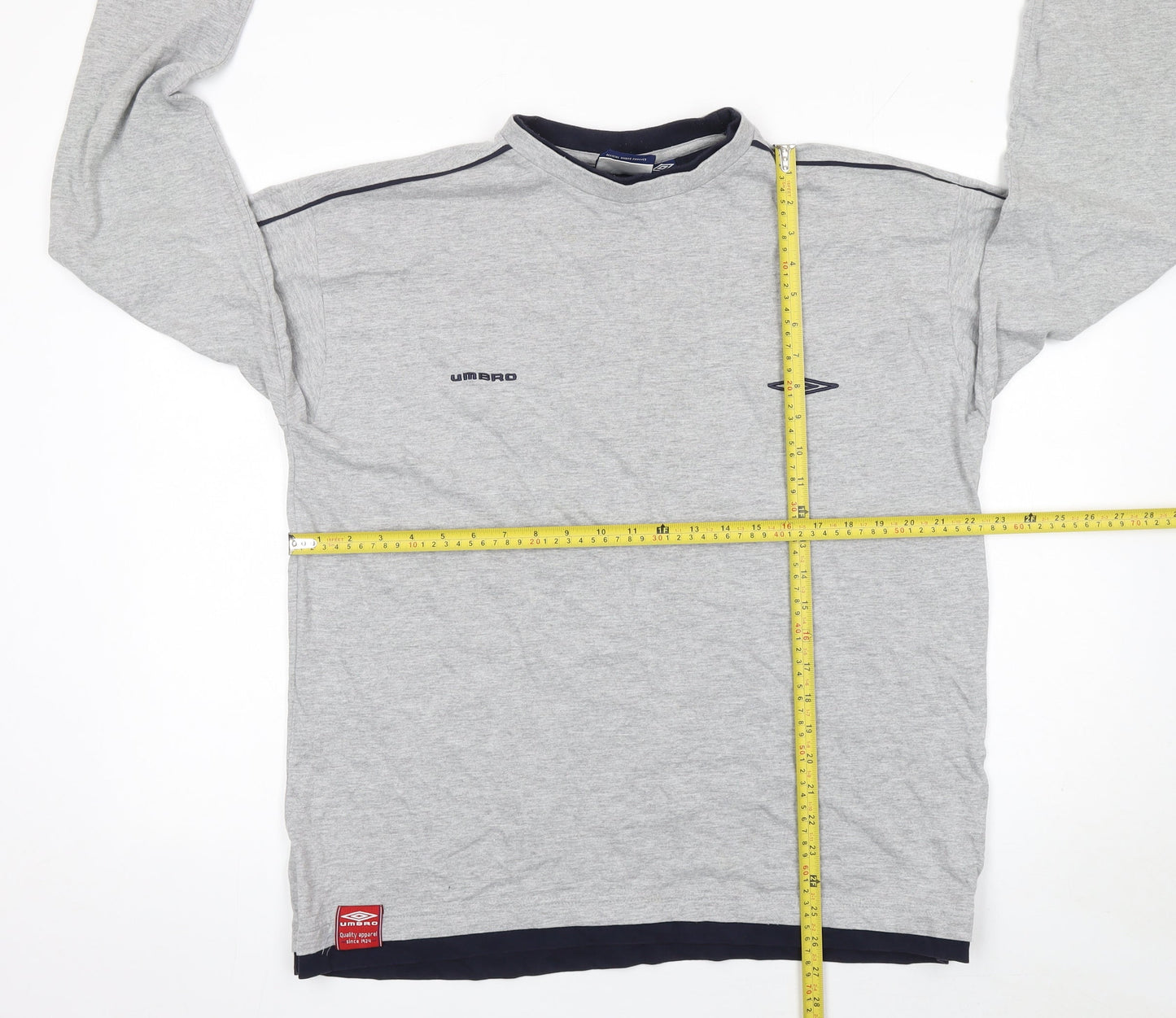 Umbro Men's Grey Long Sleeve Sports T-Shirt L Regular Fit