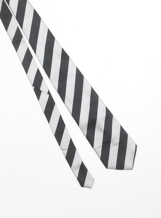 Hugo Boss Men Black and Silver Striped Silk Slim Tie Handmade One Size