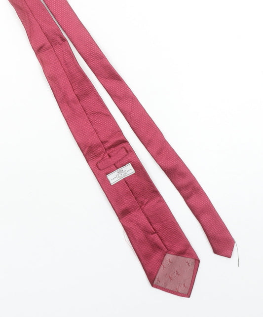 Hawes & Curtis Men’s Red 100% Silk Textured Tie – Classic Style
