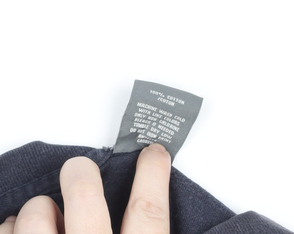 Abercrombie & Fitch Men's Black Muscle Fit Graphic T-Shirt Medium