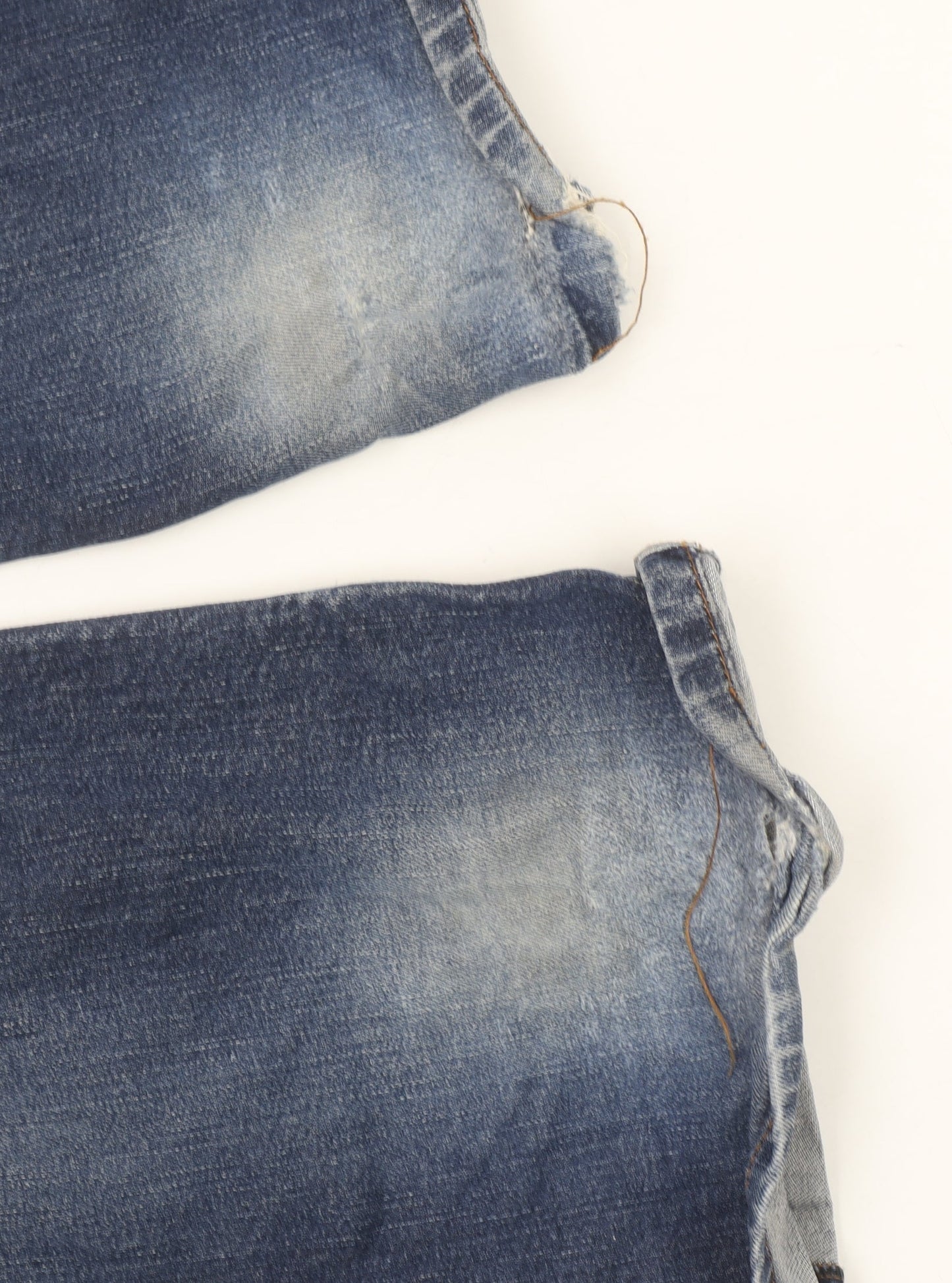 Diesel Men's Blue Distressed Straight Fit Denim Jeans Size 34