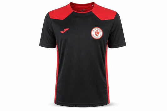 Front view of Joma boys’ black red football activewear t-shirt 8-10 years athletic fit