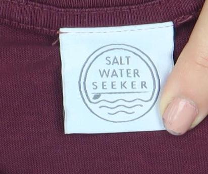 Salt Water Seeker Men's Red Graphic T-Shirt L Regular Fit