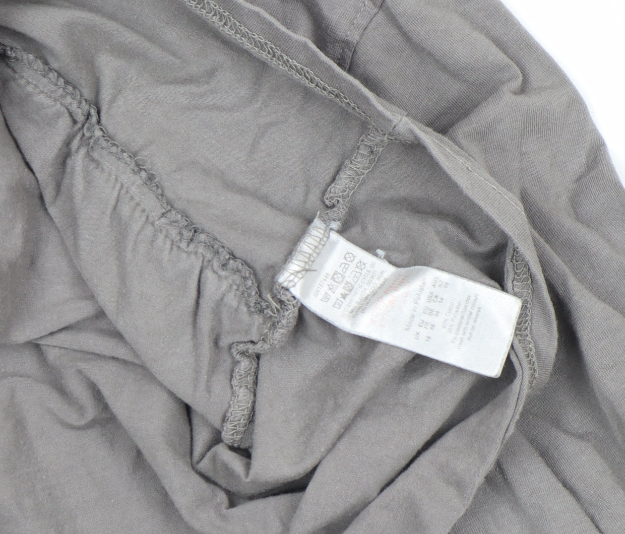 Womens UK Size 16 PRETTYLITTLETHING Grey Cropped T-Shirt