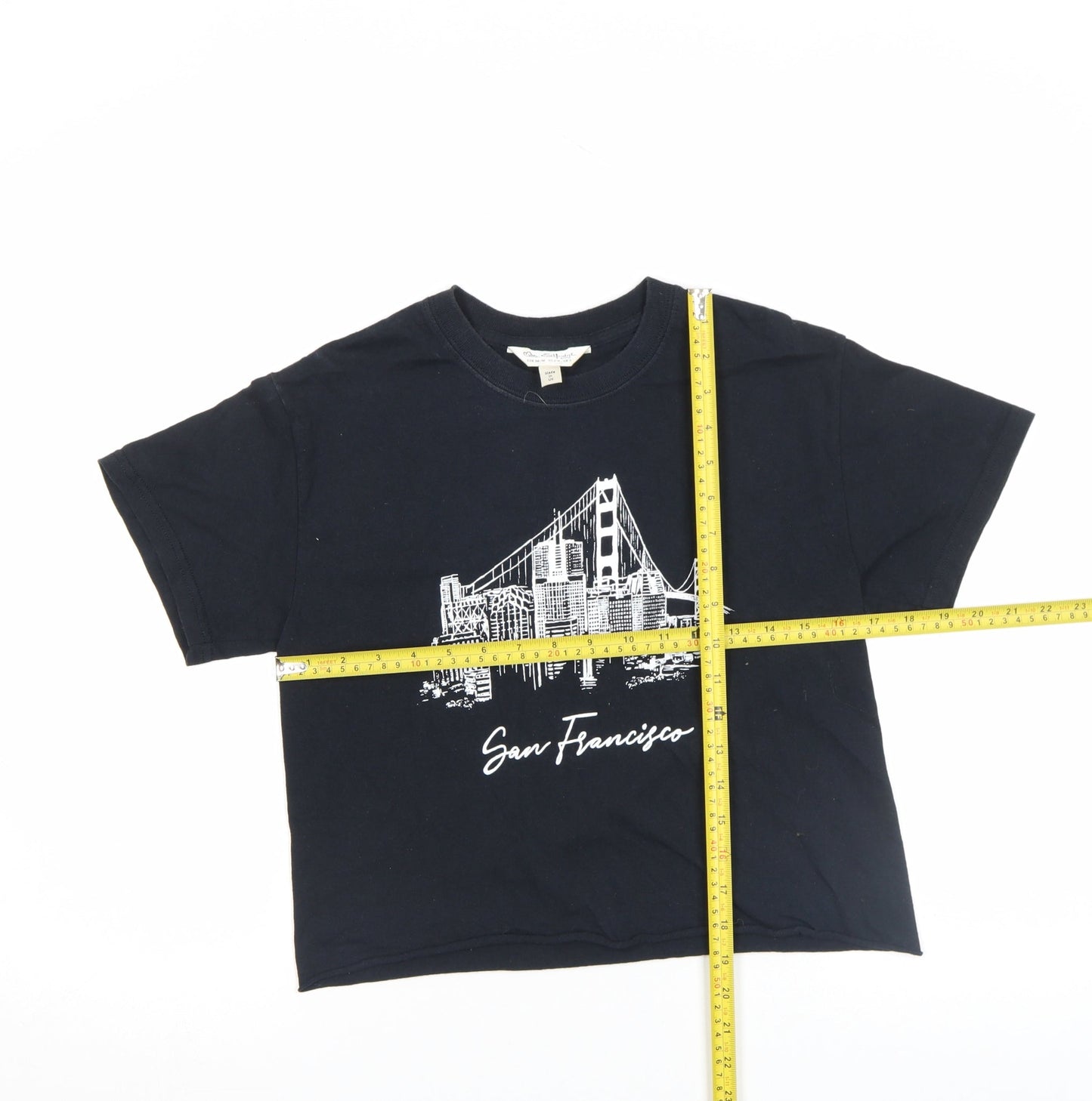 Miss Selfridge Women's Black Cropped T-Shirt Size 24 San Francisco Print