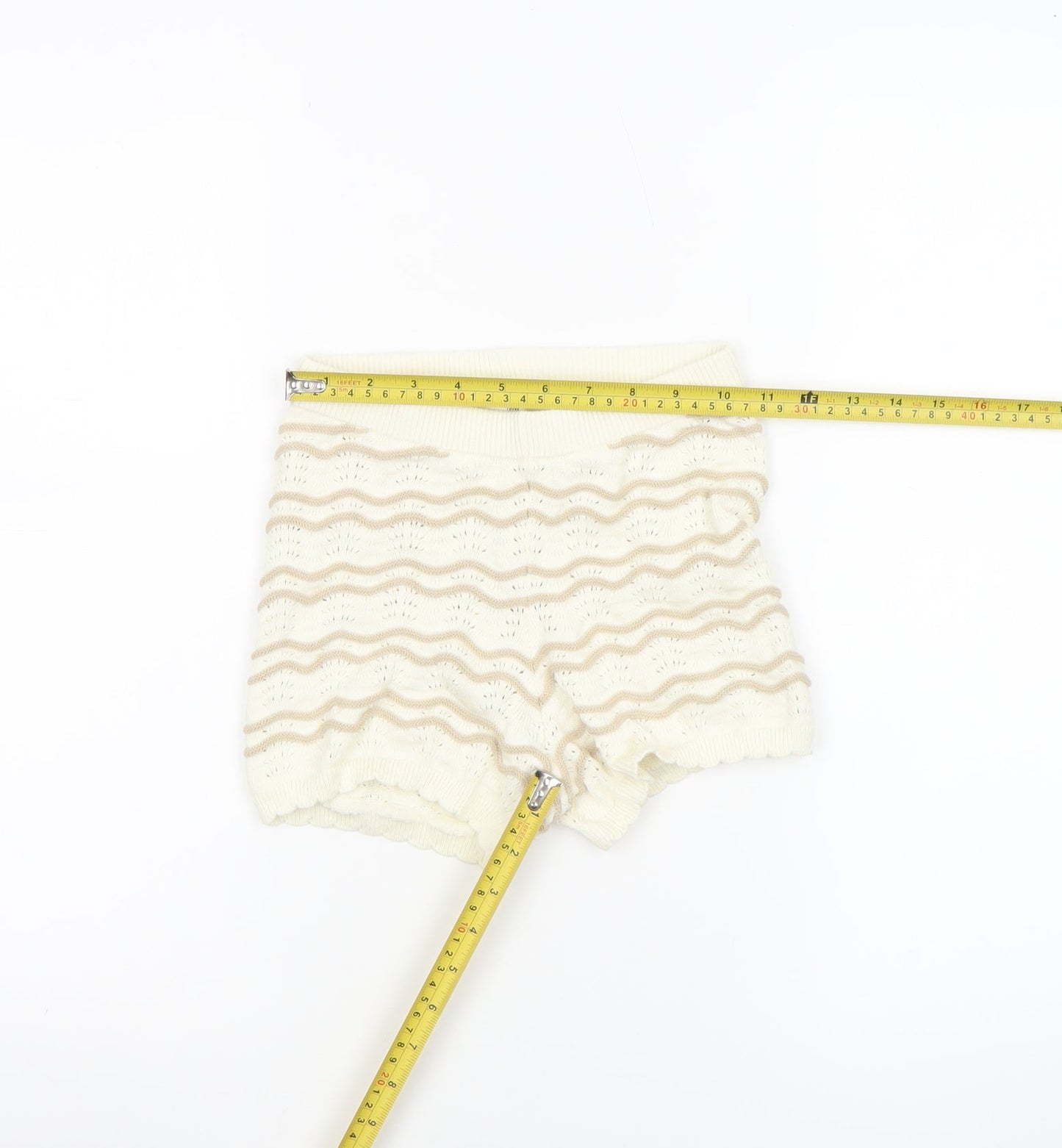 H&M Girls Ivory Knit Cotton Shorts 4-6 Years Casual Lightweight Summer
