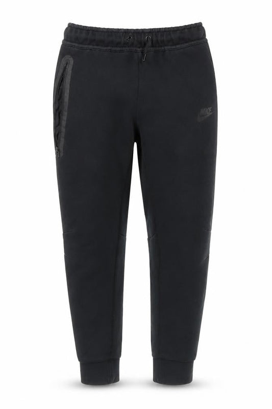 Front view of Nike Teens Black Jogger Activewear Trousers L Regular Fit