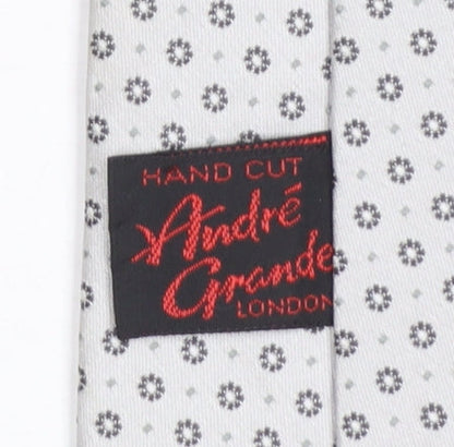 Mens André Grande Silver Geometric 100% Silk Pointed Tie