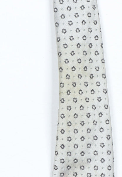 Mens André Grande Silver Geometric 100% Silk Pointed Tie