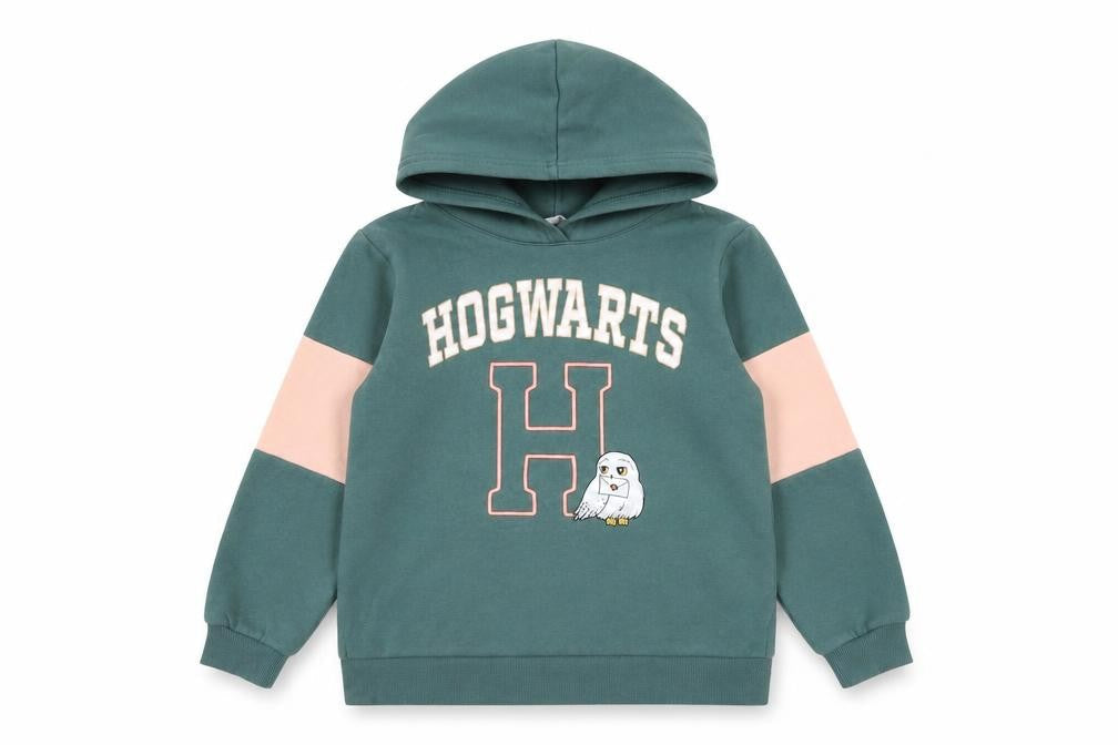 Front view of H&M girls’ green hogwarts hoodie 7-8 years pullover hooded sweatshirt