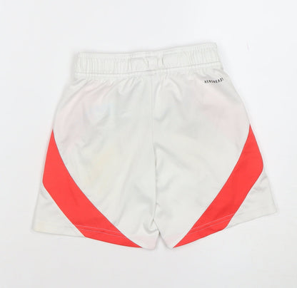 adidas Boys White Manchester United Football Shorts 7 Years Athletic Fit