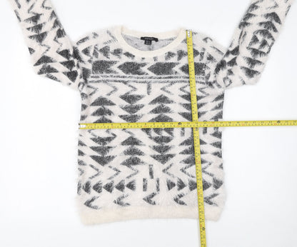 Esmara Women’s White Aztec Knit Long Sleeve Pullover Jumper Size 10/12