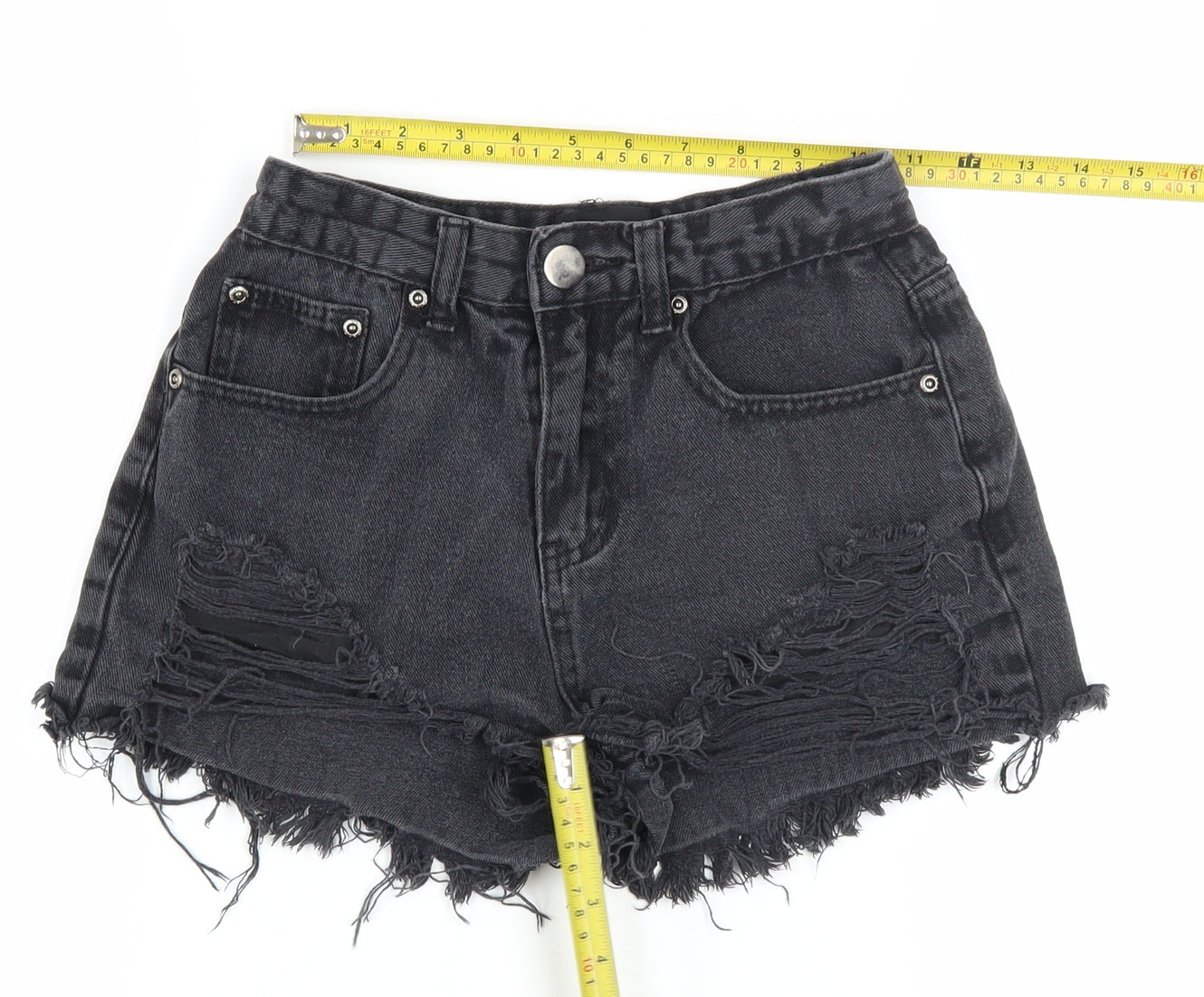 Womens UK Size 6 PRETTYLITTLETHING Regular Fit Cut-Off Shorts
