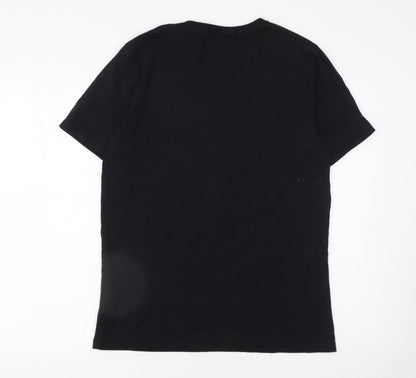 Unisex Adults UK Size M Snapback Black  T-Shirt