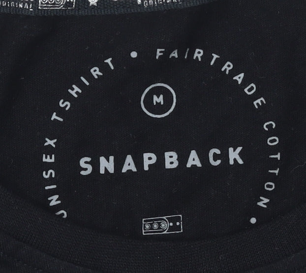 Unisex Adults UK Size M Snapback Black  T-Shirt