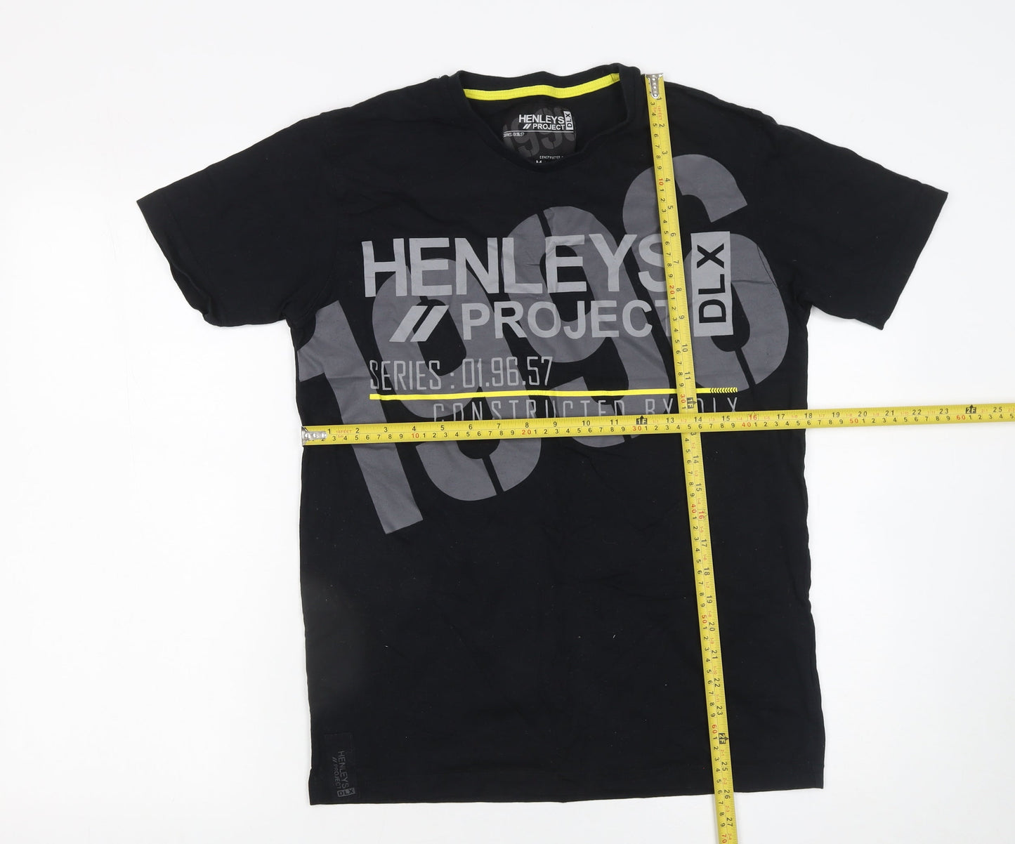 Mens UK Size M Henleys Black  T-Shirt