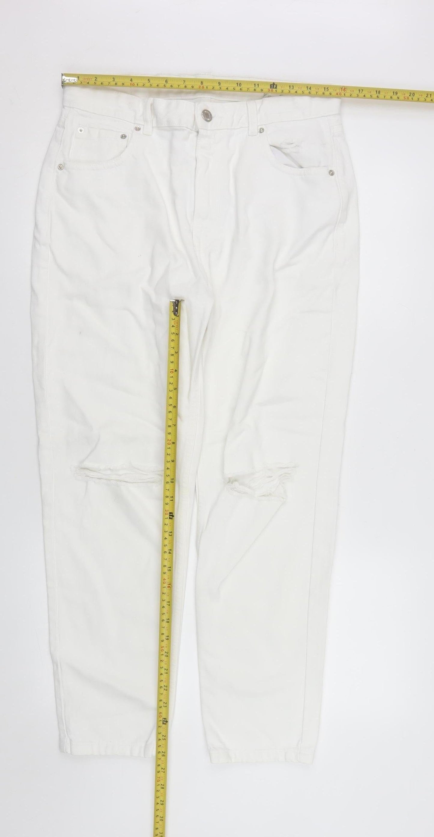Womens UK Size 14 Pull & Bear Relaxed Fit Mom White Jeans