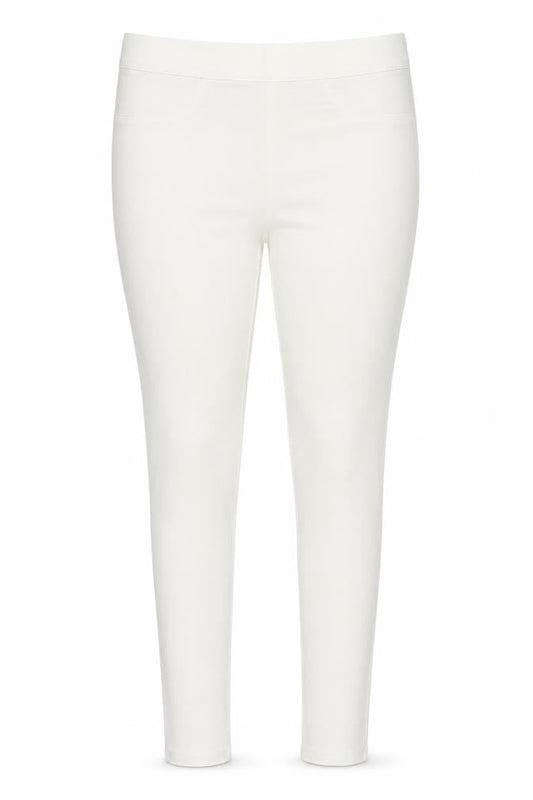 Front view of Dunnes Women’s Ivory Jegging Jeans, size UK 8 Slim, Fit