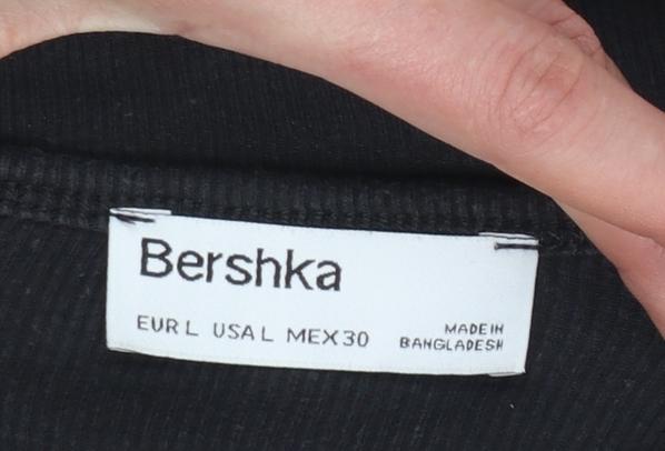 Womens UK Size 14 Bershka Black Cropped T-Shirt