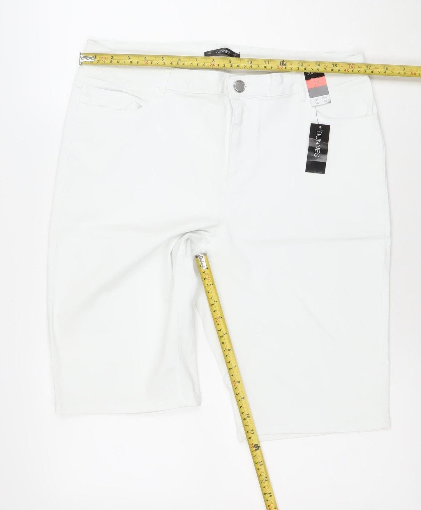 Dunnes Women White Size 14 Bermuda Stretch Cotton Shorts