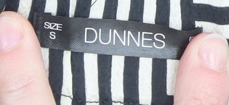 Womens UK Size S Dunnes Relaxed Fit Cropped Black Trousers