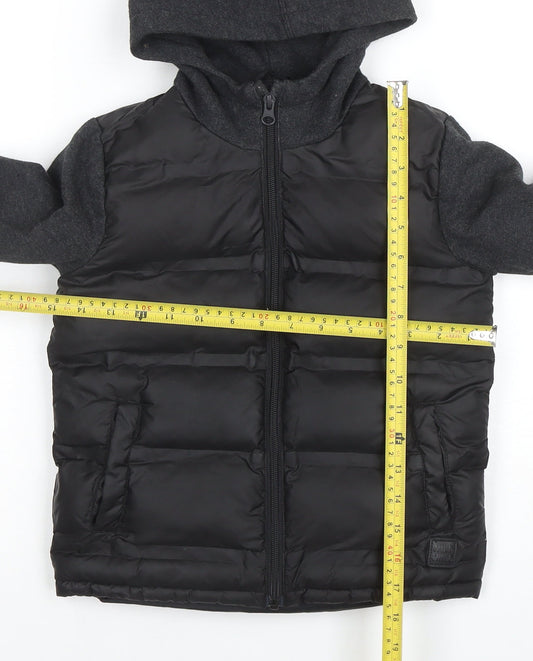 Boys UK Size 5 Years Target Black Puffer Jacket
