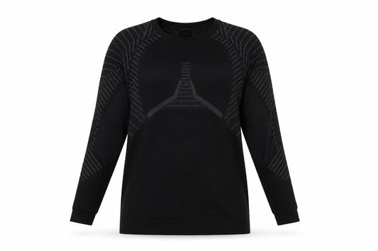 Front view of Crivit Women's Black Long Sleeve Seamless Performance Top, size 16/18